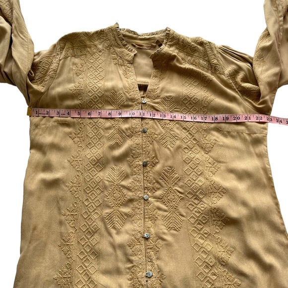 Soft Surroundings Sz L Women's Gold Embroidered Front Ruffle Trim Button Down - Picture 8 of 10